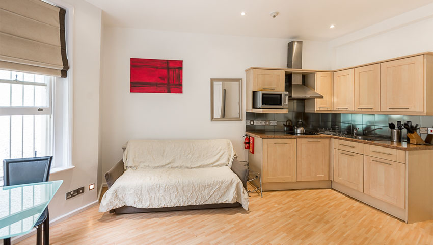 Flat 1, 1 - 5 St. Stephens Gardens - Image