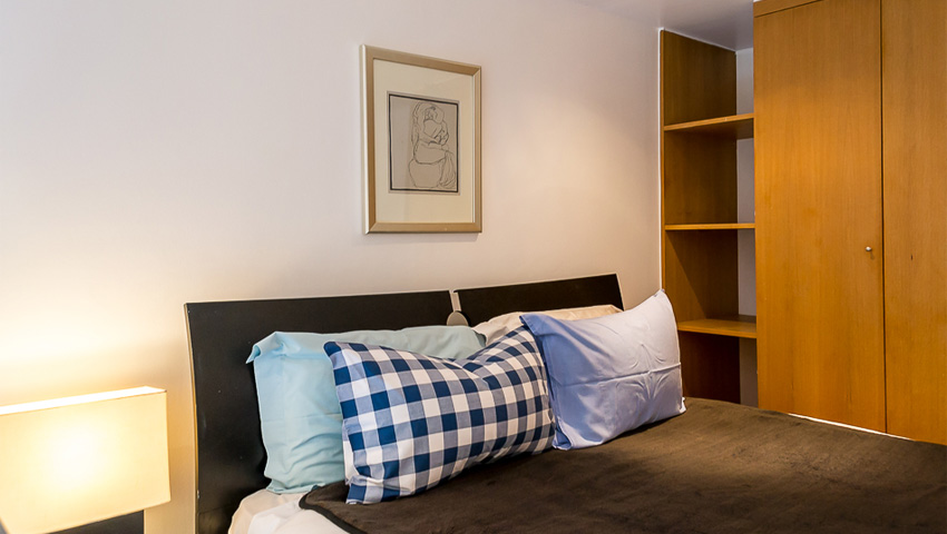 Flat 12, 9 St. Stephens Gardens - Image