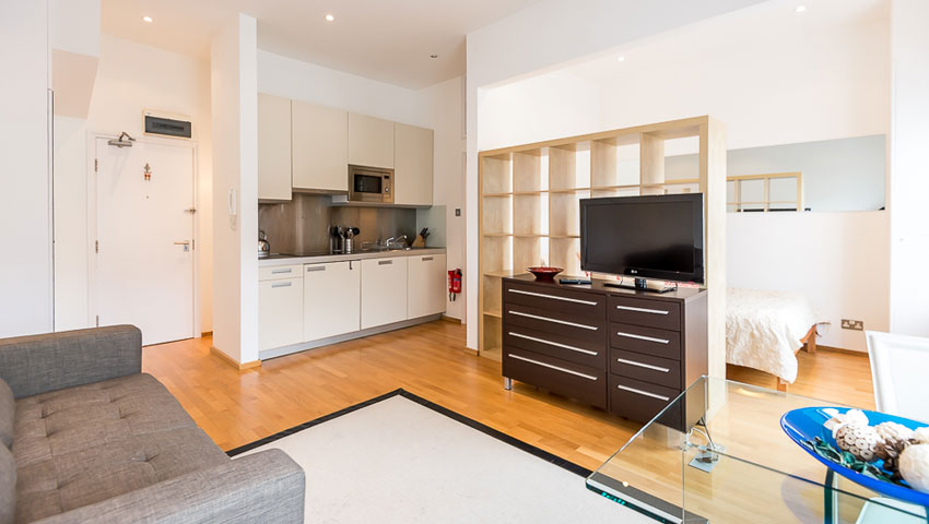 Flat 8, 7 St. Stephens Gardens - Image