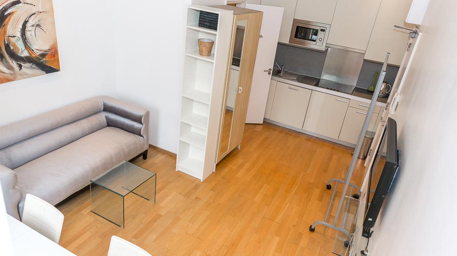 Flat 8, 9 St. Stephens Gardens - Image