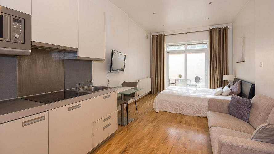 B3, 9 St. Stephens Gardens - Image