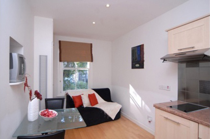 Flat 32, 1 - 5 St. Stephens Gardens - Image