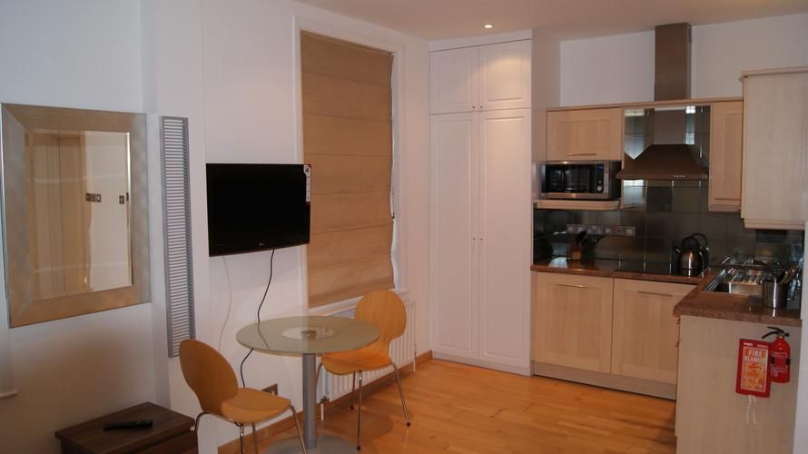 Flat 41, 1 - 5 St. Stephens Gardens - Image