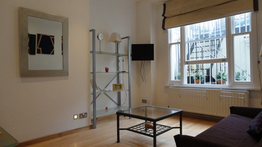 Flat 6, 1 - 5 St. Stephens Gardens - Image