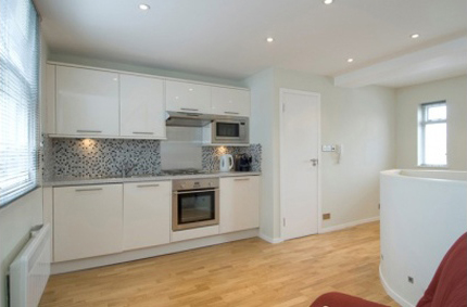 First Floor Flat, 285 Brompton Road - Image
