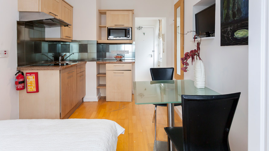 Flat 32, 1 - 5 St. Stephens Gardens - Image